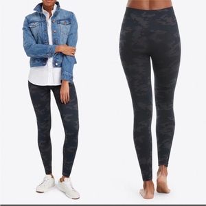 SPANX Camouflage High Waisted Seamless Leggings
